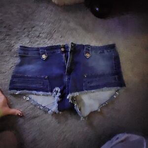 Fashion Nova denim daisy Duke shorts